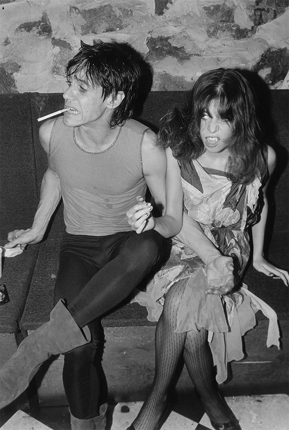 Lori Maddox and Iggy Pop partying.