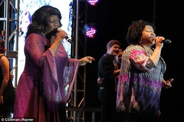 Carolyn Dennis: The Secret Wife of Bob Dylan Carolyn Dennis and her daughter perform together.