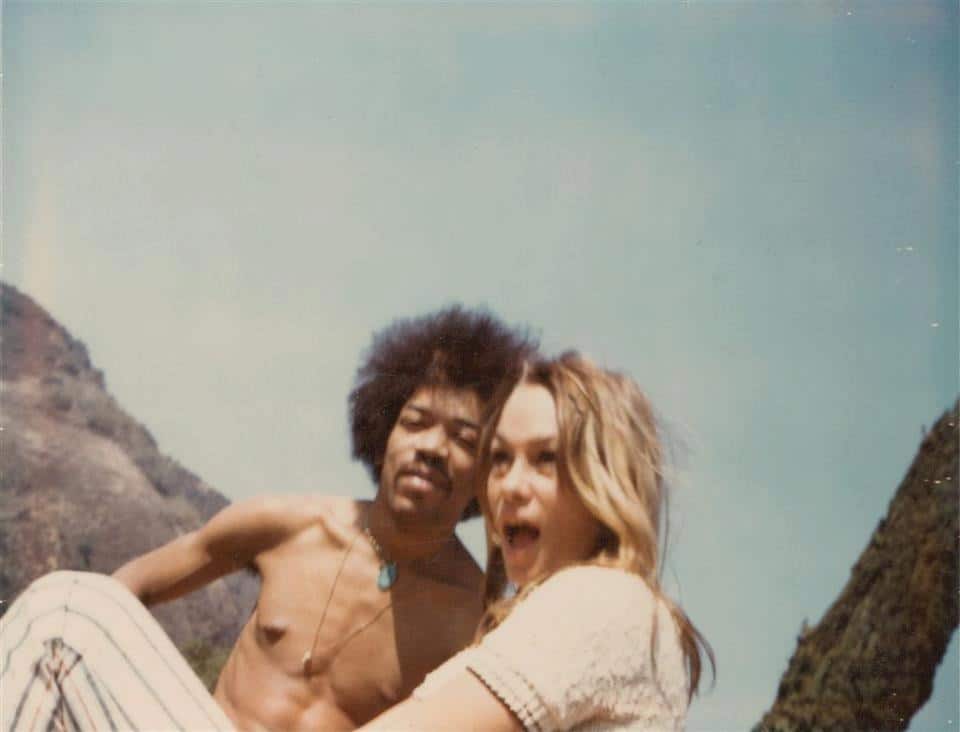 Carmen Borrero: 10 Photos of Her & Jimi Hendrix Jimi hendrix and Carmen Borrero (1968).