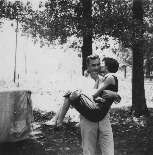 Vivian Liberto: Johnny Cash's First Wife Vivian Liberto and a young Johnny Cash 1954.