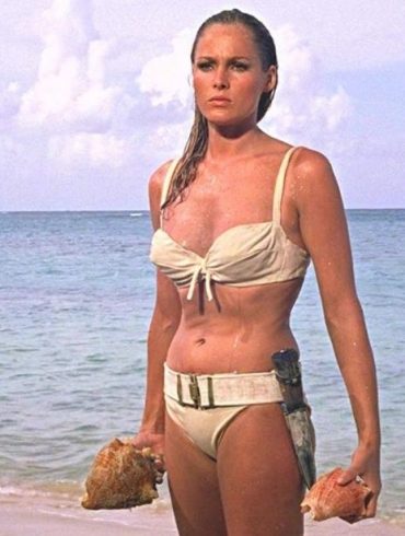 Ursula Andress bond girl