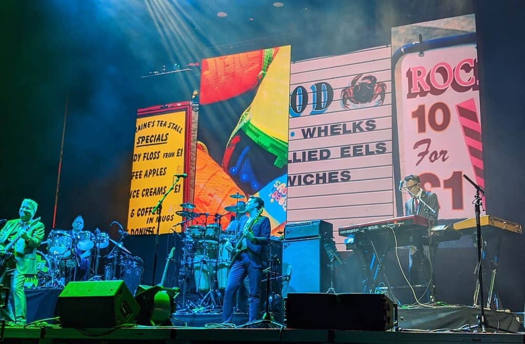 Squeeze - The Coolest of Cats Squeeze performing at Giant Center in Hershey