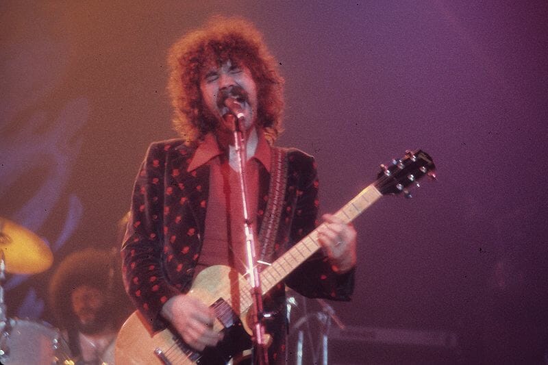 Brad Delp's Death - The Tragic Story Of Boston’s Lead Singer brad delp's death