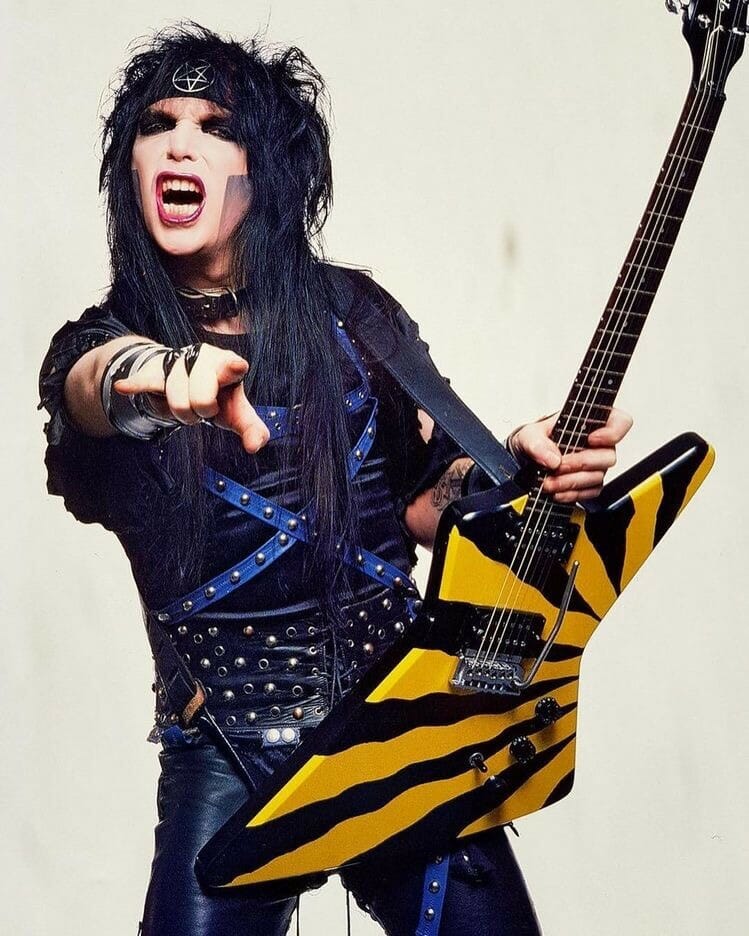 mick mars net worth