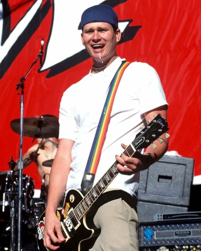 how much money does tom delonge have?