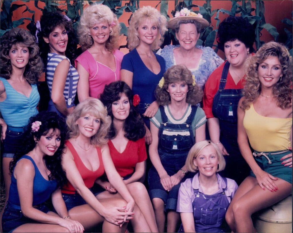 Remembering "Hee Haw" | The Rise And Fall Of A TV Institution hee haw