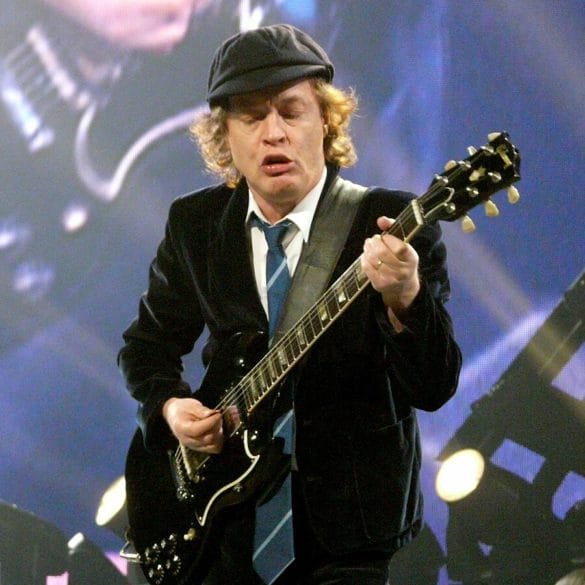 angus young's net worth