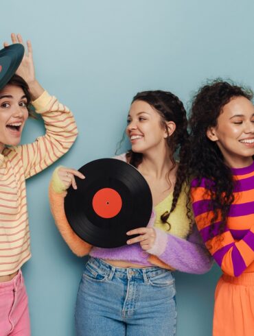 Why Vinyl Records Are Making a Comeback in the Digital Age Why Vinyl Records Are Making a Comeback