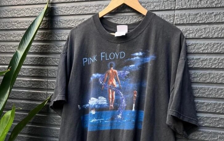 Black Pink Floyd merch shirt