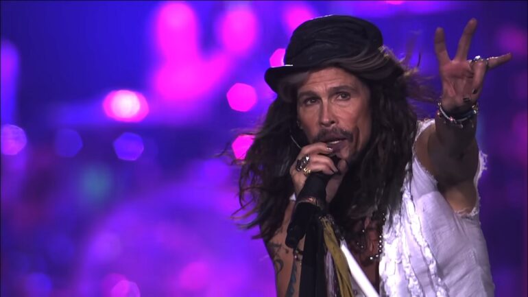 8 Steven Tyler Craziest Onstage Moments That Fans Still Talk About Steven Tyler Aerosmith