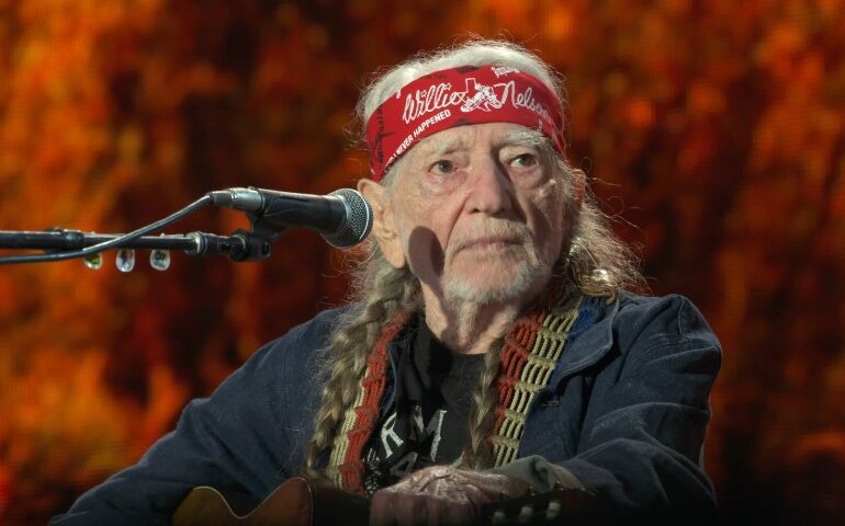 Willie Nelson Announces Dream Chaser - What We Know About the New 2026 Album pink floyd