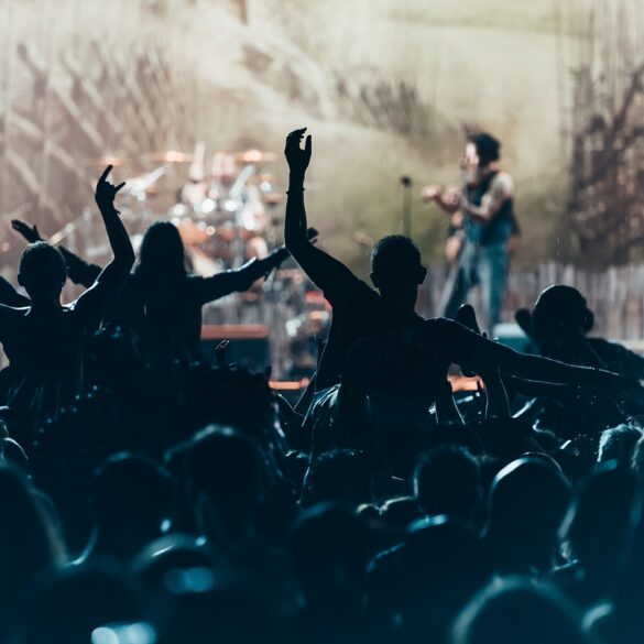 8 Best Rock Bands to See Live Right Now Best Rock Bands to See Live