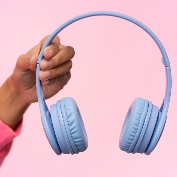 7 Best Professional Headphones in 2026 - Top Models for Mixing and Mastering Professional Headphones