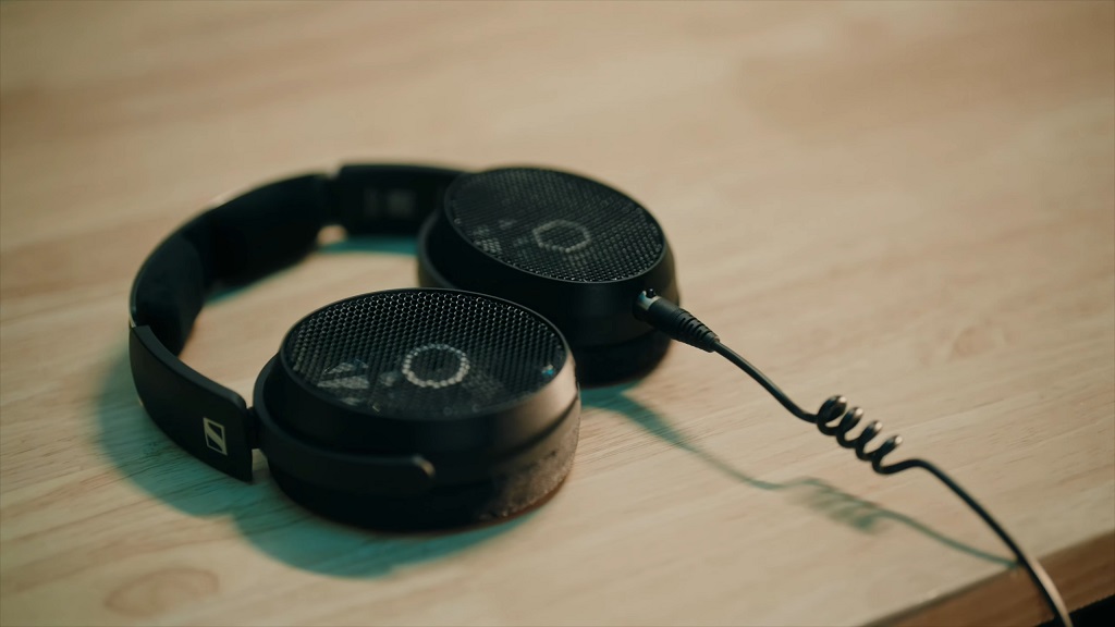 7 Best Professional Headphones in 2026 - Top Models for Mixing and Mastering Sennheiser HD 490 Pro