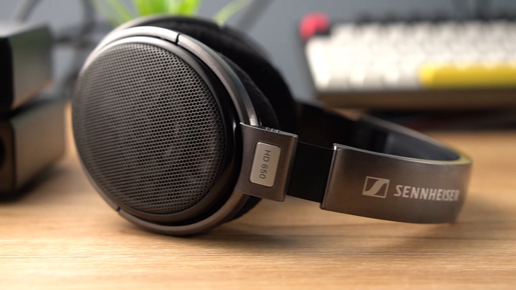 7 Best Professional Headphones in 2026 - Top Models for Mixing and Mastering Sennheiser HD 650