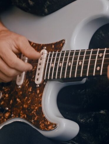 Iconic Custom Guitars