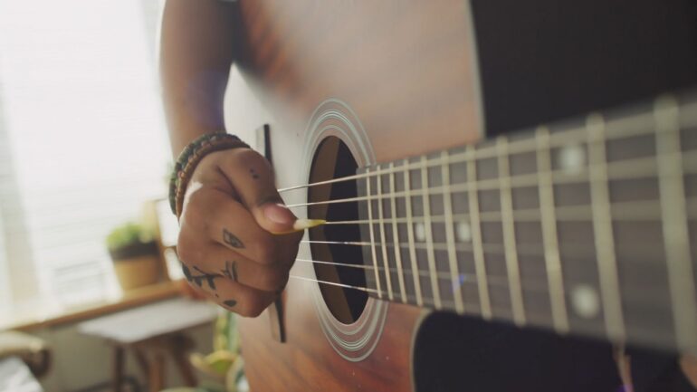 The 7 Most Popular Guitar Chords Every Beginner Can Easily Learn Guitar Chords