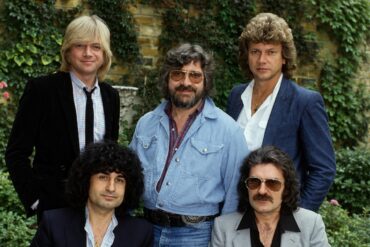 Members the Moody Blues